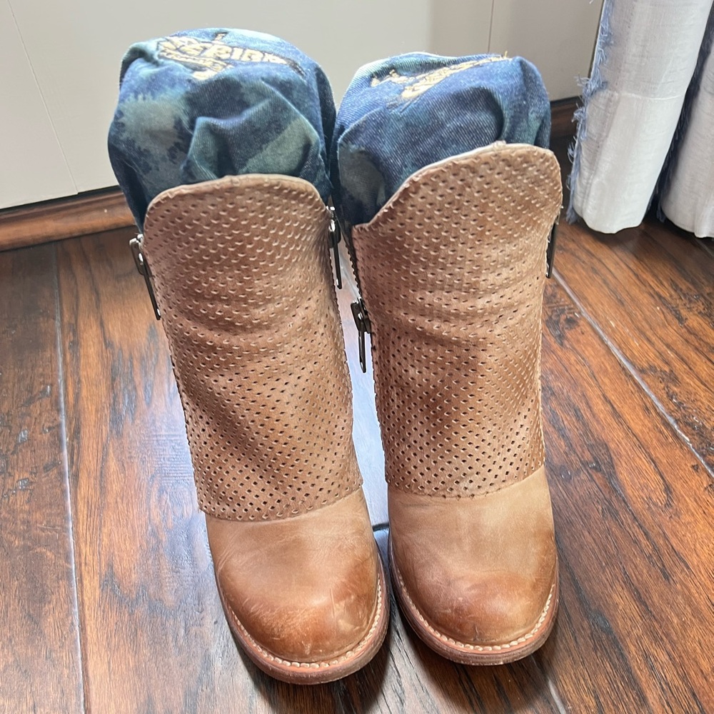 Free bird boots